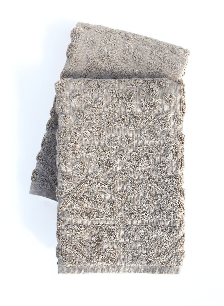 AKHARA — BATH SHEET – TOWL